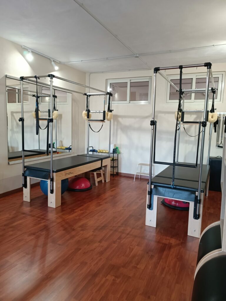 Studio Posturale Pilates a Gela. Corsi semiprivati di pilates con grandi macchine (Reformer Cadillac, Chair e Spine Corrector)